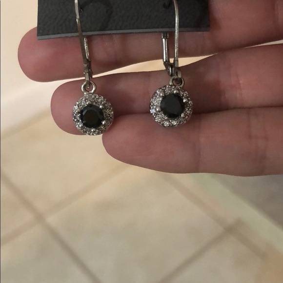 earrings - Picture 2 of 2